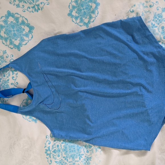 Nike tank small - Picture 2 of 2
